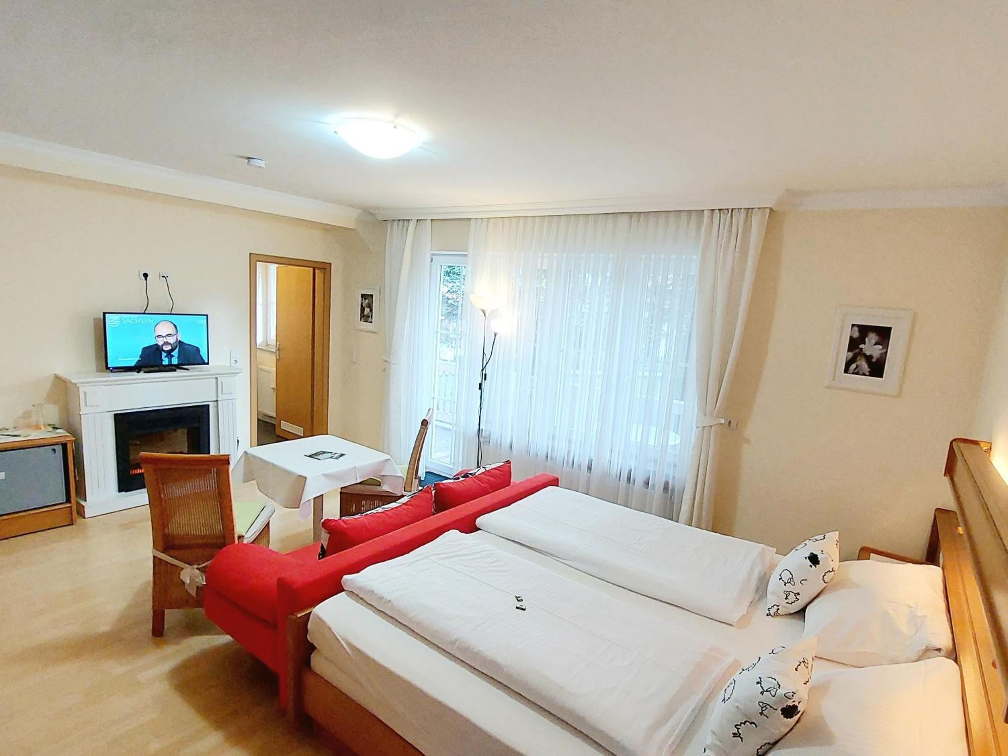 Parkhotel Ruhpolding Inklusive Chiemgaukarte Ngoại thất bức ảnh